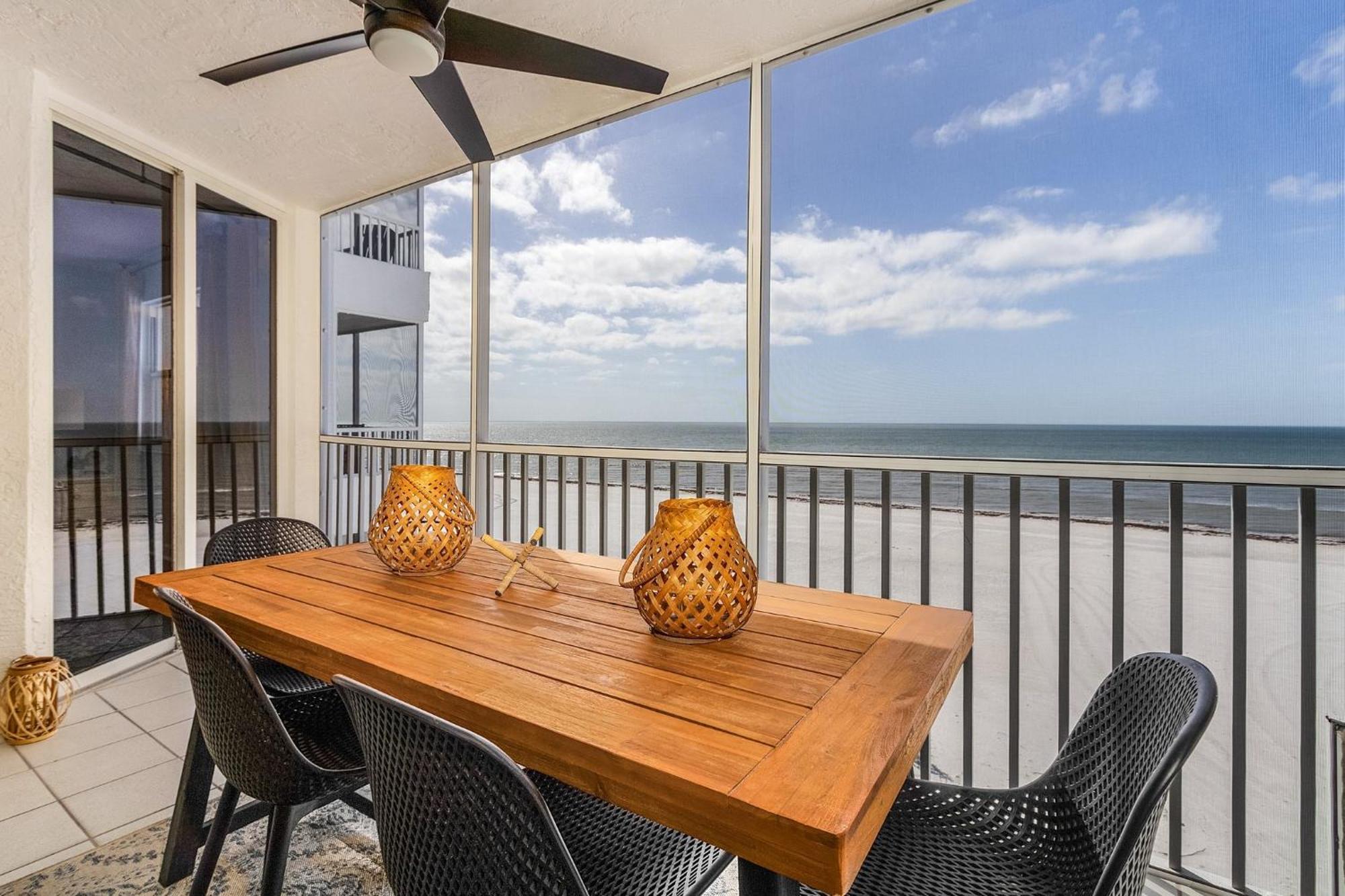 Beach Villas # 305 - Recently Refereshed! Condo Fort Myers Beach Exteriör bild